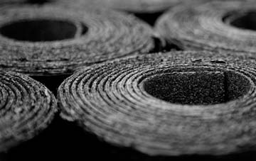 Street bitumen roof disadvantages